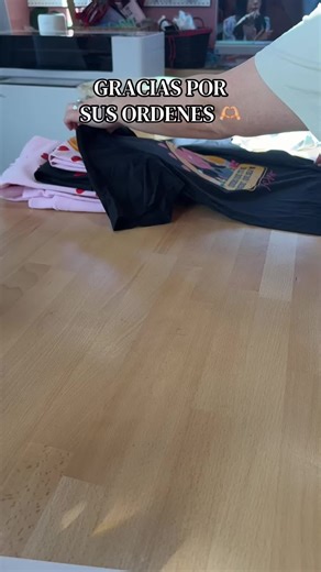 Packing your Benito teacher apparel 🐰📚 #badbunny #maestras #queseasmiteacher #fypシ