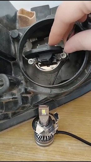 #xsilence H7 led headlight bulb install #carlight #autoledlights #ledheadlight #ledheadlights #headlightbulb #autoheadlight #headlight #carheadlight