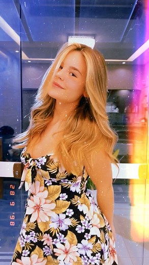 Luara Fonseca on Instagram: "cabelo quando tá hidratando é outra coisa né 😻"