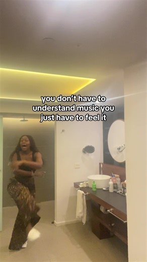 we have the club at home 🤣💃🏾 proof that you don’t have to understand music, you just gotta feel it bc the way this song be getting me HYPE 🤩🔥 #fyp #pepas #music #grwm #grwmroutine