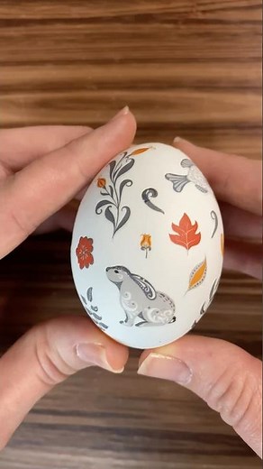 Decorating Easter Eggs With Rub-On Transfers