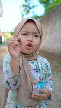 Kiti dan emak main tebak warna #nabeldanmama #emakkiti