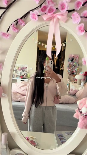 shopping vlog! (I rly wanna try do a voiceover vlog! Comment if I should do one next plsss) Places I went: @MeeQ @W cosmetics @Daiso Australia @Build-A-Bear Australia
