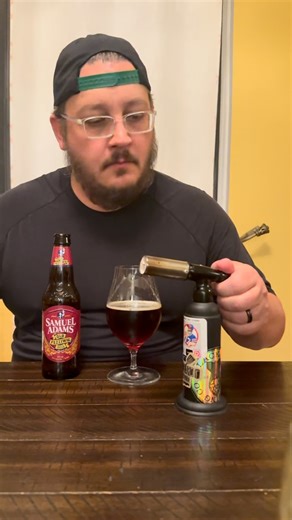 Franz da brewer on Instagram: "@samueladamsbeer Old Fezziwig (5.9%) gets the caramelizer #bierstacheln #beercaramelizer #craftbeer"