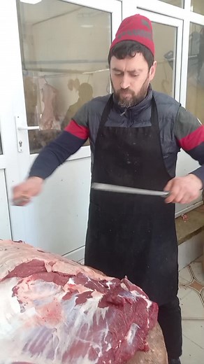 Expert Butchering Techniques: Cutting Beautiful Beef