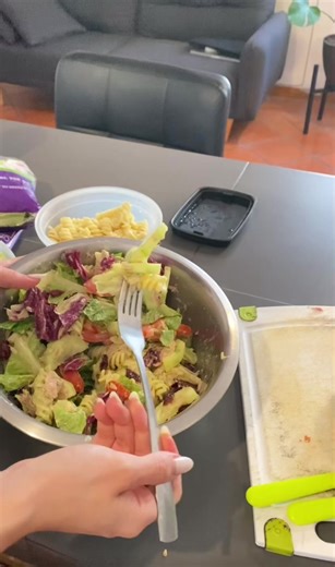 Una ensaladita rápidaaaa😙 #fyp #recetas