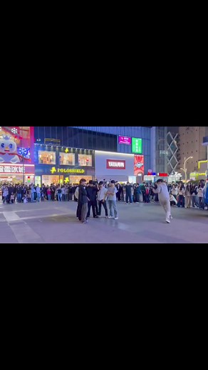 舞蹈中国：林中鸟与DJ组合