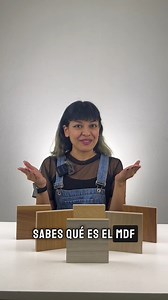 ¿Sabes qué es el MDF? 🤔🔨 El MDF (Medium Density Fiberboard) es un tablero de fibras de madera prensadas con resinas, creando una superficie lisa y resistente. Es perfecto para muebles, decoración y proyectos de carpintería gracias a su fácil manipulación y acabado uniforme. 📌 Descubre todas sus ventajas y por qué es la opción favorita de los expertos. ¡Haz que tus ideas cobren vida con Arcadia! ✨🏡 #MDF #Carpintería #Decoración | Arcadia Melamina