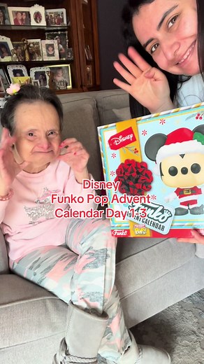 Disney Funko Pop Advent Calendar Unboxing Days 1-3 | Mickey Mouse