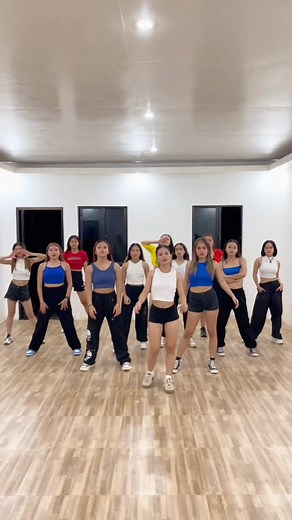 572K views · 20K reactions | #mlbbm4dancechallenge accepted! Let’s show them how we do it! Let’s support the PH Teams sa M4 World Championship dahil #PINASLANGMALAKAS | Diff Fam | Facebook