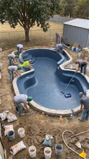 Spider look Swiming pool #usa #viral #trending #usakids