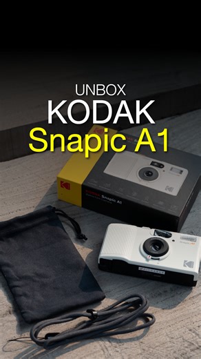 แกะกล่องกล้องฟิล์ม🎞️KODAK Snapic A1 มาดูกันว่าข้างในมีอะไรบ้าง กดดูเลย 👀 🦋 สอบถามข้อมูลเพิ่มเติมได้ที่ BIG Camera กว่า 150 สาขาทั่วประเทศ และช่องทางออนไลน์👉 https://bit.ly/46gLrAj #KODAK #KODAKSnapicA1 #SnapicA1 #กล้องฟิล์ม #ฟิล์ม #BIGCAMERA | BIG Camera