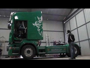 SCANIA V8 qui pète le feu .... lol
