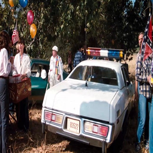 The Dukes of Hazzard S04E11 – Goodbye, General Lee Part 20 #dukesofhazzard #hazzardcounty #generallee #hazzard #daisyduke | Back To 80s,90s