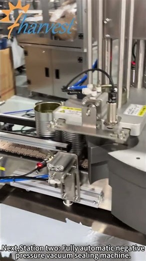 Plně automatizovaná linka na výrobu plechovek! Dvouhlavé plnění, vakuové uzavření a sběr lahví.