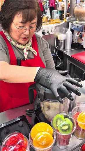 Making the Ultimate Fresh Fruit Smoothie! 🍌🥭 (Satisfying ASMR) #shots #freshjuice