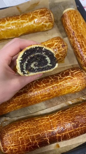 Gesztenyés és mákos bejgli recept lépésről lépésre