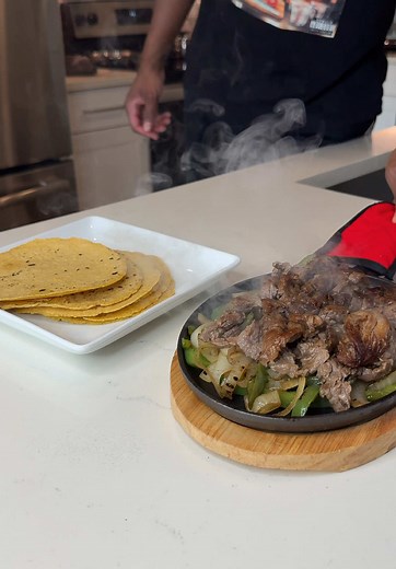 Rapping Chef Delivers Epic Cooking Recipes