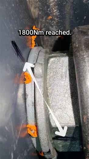 2 Ways to Grease a Bolt Before Torquing… Same Result?! #asmr
