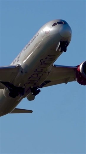 Virgin Atlantic Boeing 787 Dreamliner Take Off Experience