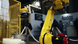 Büyüyen her işletme, büyümek için ekip oyuncularına ihtiyaç duyar. Robot olsalar bile. 😉 Daha fazla bilgi için bize ulaşın! #robot #robotics #solution #automation #industry #FANUC | FANUC Europe