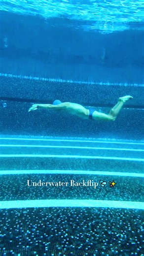 Underwater backflip 🤩 would you try it?😁😁😁 #pool #swimmingpool #swimming #funnypool #pooltrickshots