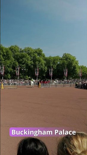 🇬🇧 Changing of the Guard at Buckingham Palace, Royal Tradition London