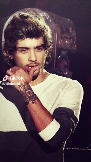 #ZAYNMALIK #ZAYN #onedirection #1D #FYP | One Direction