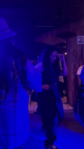 She getting down! 💀🎶🇲🇽 #Aguascalientes #Mexico #Culture #Cultura #Aliveandwell #Gettingdown #Dance #Dancing