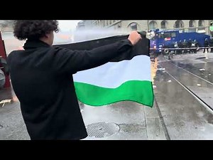 Azərbaycan xalqı mübarizənin necə aparıldığını bax öyrən. Yaşasın Fələstin