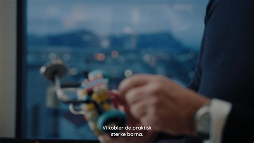 "Du finner ikke et barn som ikke har et talent for noe." Takket være Per-Arild Konradsen har over 270 000 barn og unge fått oppleve FIRST LEGO League de siste 25 årene. Som stifter av FIRST Scandinavia brenner han for at alle barn og unge skal ha like muligheter til å kjenne på gleden ved å mestre realfag – og det er dette vi jobber for hver eneste dag. ❤️ ⭐️Tusen takk til våre samarbeidspartnere, som har hatt troen på oss helt siden dag én. Equinor, Tekna, Utdanningsdirektoratet, Luleå Data Cen