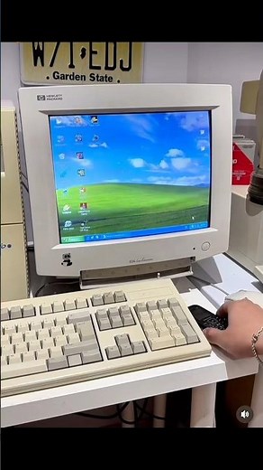 Windows XP Old Computer Memories | 90s Tech Nostalgia#OldComputer#WindowsXP#RetroTech#VintagePC#Tech