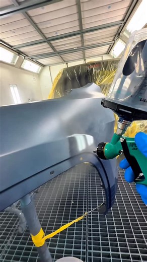 Amedeo | Shoulda called this spray gun the metallic MONSTER! 😂 #car #painting #truck #asmr #satisfying | Instagram