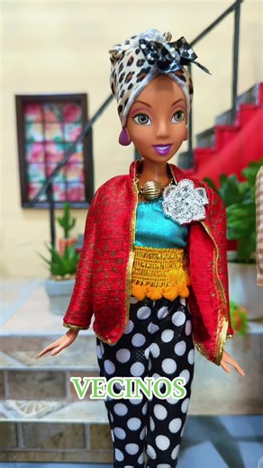 Discover the Humor of Vecinos with Doña Magda