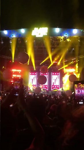 SIMPLE PLAN - SUMMER PARADISE live concert in Jakarta | Everblast Festival 2023 #simpleplan #konser