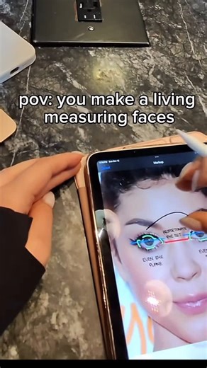 𝐑𝐄𝐁𝐄𝐊𝐀𝐇 𝐏𝐈𝐂𝐂𝐎𝐋𝐎 | (𝐀) 𝐒𝐘𝐌𝐌𝐄𝐓𝐑𝐈𝐂𝐀𝐋 𝐄𝐘𝐄 𝐃𝐄𝐒𝐈𝐆𝐍𝐄𝐑 on Instagram: "We can have the same job if you want lol comment “symmetry” below if you want to learn more about that and if you wanna get measured by me just follow + dm me !! 📏"