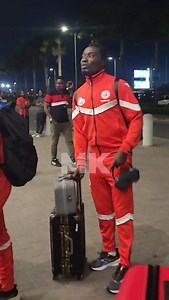 Simba mweusi Jonathan Sowah akiwa na Fundi wa Boli Neo maema......🔴 | Muhsini kimonje