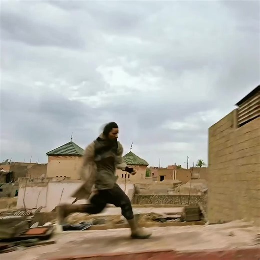 The Twins earned more praise for this Men in Black installment.#movie #filmcommentary #wqh60106hyr