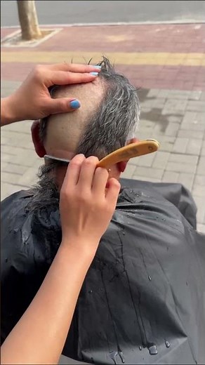✂ 免費街頭剃光頭體驗Free your head, free your mind.剃る瞬間、頭は新しく生まれ変わる
