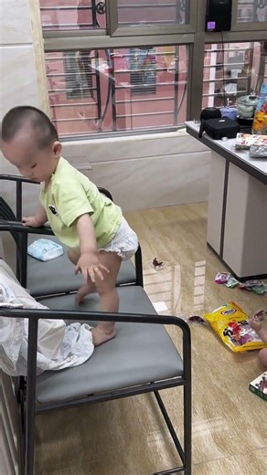 Cutest and funny baby moment🤣❤️🤣 #shorts #baby #daddy #mommy #love #shortviral