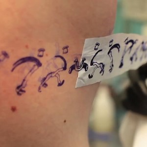 This guy got a crazy animated tattoo on his torso 👀 | BuzzFeed News