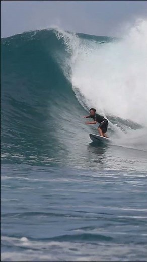 SURFING MENTAWAI #indonesia #surf #mentawaisurf #mentawai #surfing #luxurysurfresort #surfspots