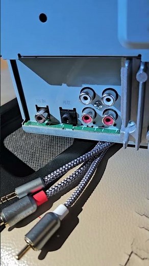 A way to connect a stereo and a screen #caraudio #stereo #car