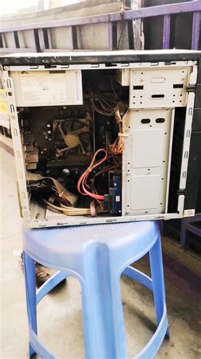 How Dirty Is Your PC? 🖥️ Blower Cleaning Satisfying! 😱 💨 #shorts #pccleaning #techshorts #techtips