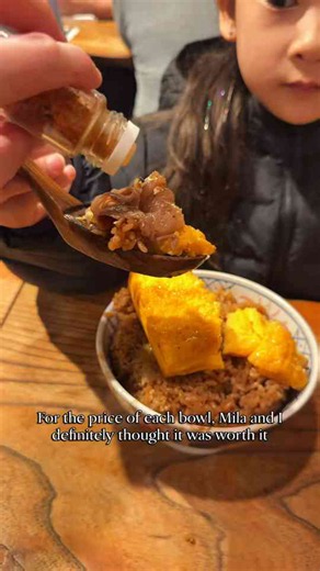 The most beautiful sushi bowl in Tokyo every food lover must experience