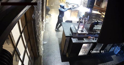 WARNING: Security video of mass shooting at Scarborough pub