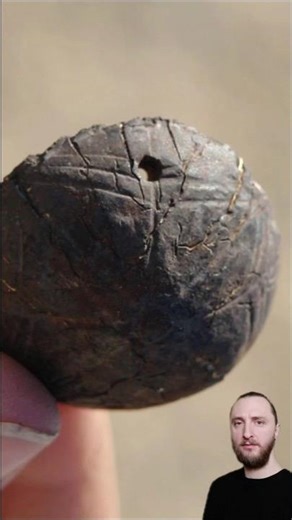 The Golden Eye, Found In The Burnt City