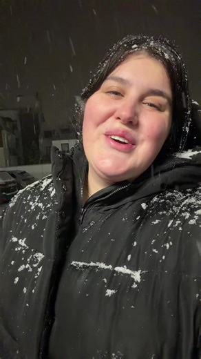 This world can't hurt you Cuts you deep and leaves a scar Things fall apart, nothing breaks like a heart. #mileycirus #goviral