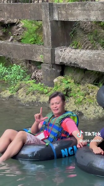 ketika tiba tiba ombak di laut pasang, goa Pindul nih siap di booking sayang 🤩 0812-5050-542 goapindul.net #goapindul #lay #tiamonika #paketwisatajogja #hoteljogja #pantaidrini #bondowoso #hehaskyview