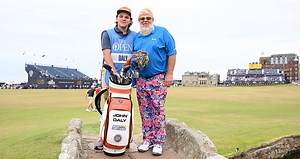 John Daly Casually Ripping A Cigarette While Talking To Tiger Woods At St. Andrews Is Why He's A Legend